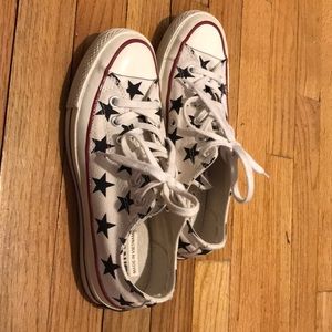 Women’s size 8 Converse Chucks, white, blue stars